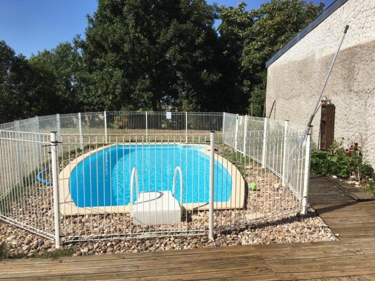 Grand Gite Avec Piscine, Cheminee Et Terrasse Pres De Luneville, Ideal Pour Familles Et Groupes - Fr-1-584-84 Athienville Exterior photo